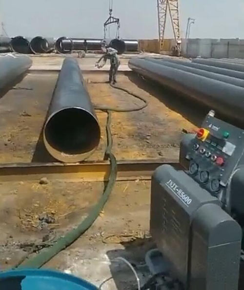現(xiàn)場(chǎng)管道防腐用什么機(jī)械 化工管道防腐使用的設(shè)備