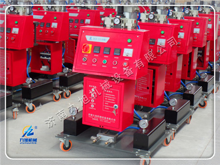 分析聚氨酯保溫材料泡沫尺寸穩定性